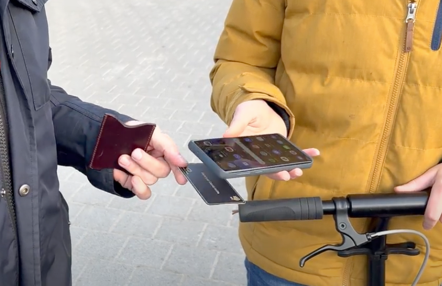 Üzleti névjegykártya, bemutatkozás - cardinmove.com